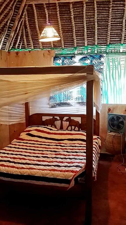 شاطئ دياني Diani Hostel المظهر الخارجي الصورة