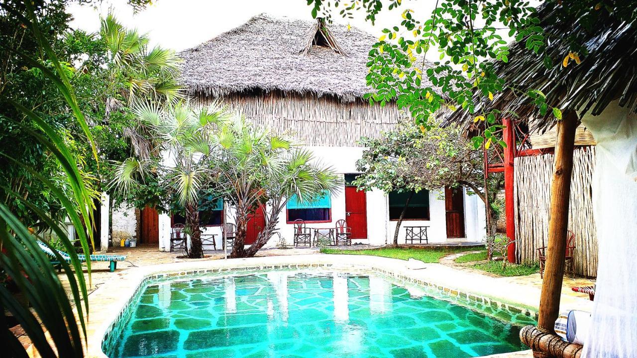شاطئ دياني Diani Hostel المظهر الخارجي الصورة
