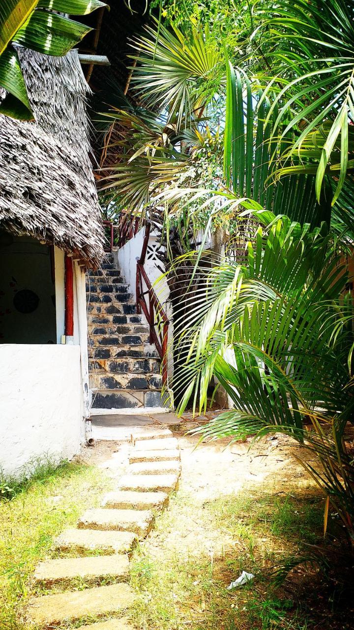 شاطئ دياني Diani Hostel المظهر الخارجي الصورة